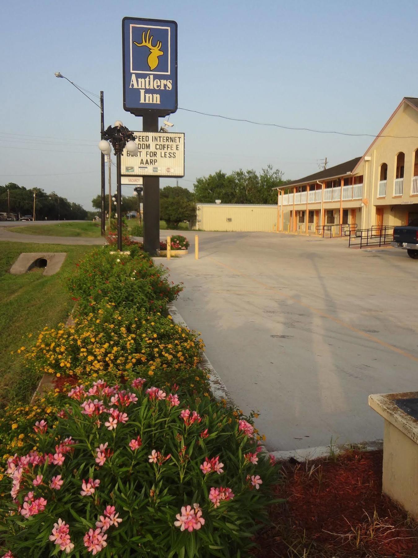 Antlers Inn Goliad Exterior foto